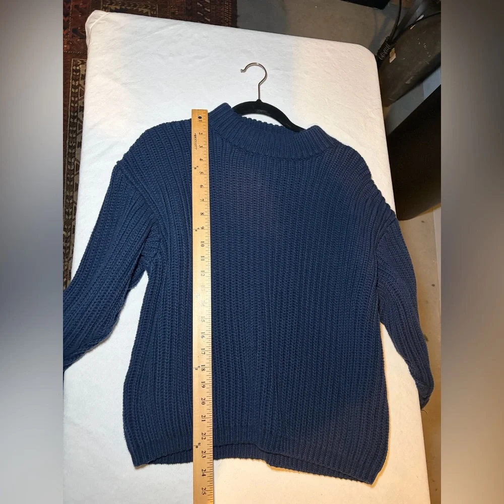 Pomander Place Deep Blue‎ Turtleneck Sweater
